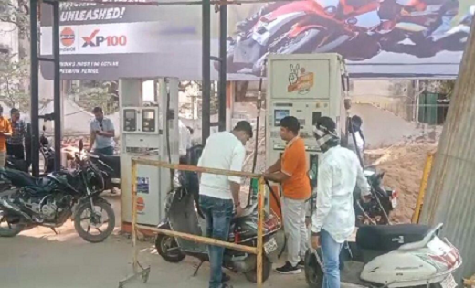 ट्रांसपोर्टरों और ट्रक ड्राइवरों के हड़ताल का असर