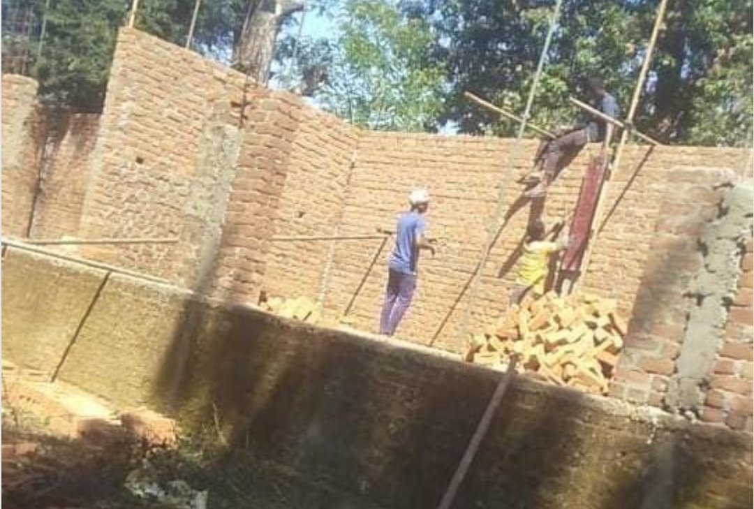 सरकारी भूमि में कब्जा कर अवैध निर्माण : तहसीलदार के आदेश की भू माफियाओ ने उड़ाई धज्जियां…? “स्टे ऑर्डर” के बावजूद अवैध निर्माण जारी