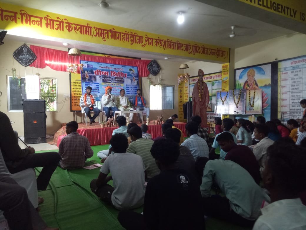 भीषण गर्मी में स्कूल छात्रावासों की छुट्टी के बावजूद किसकी अनुमति से लोहंडीगुड़ा बालिका छात्रावास में संचालित हो रहा भाजपा,आरएसएस और अभाविप का प्रशिक्षण शिविर - जावेद खान