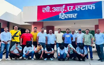 ब्रेकिंग: 27 जाली नोटों की गड्डियां बरामद, फर्जी सब इंस्पेक्टर गिरफ्तार