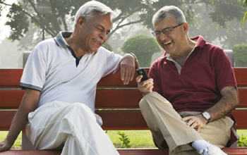 सीनियर सिटीजन के लिए जल्द आएगी नई सरकारी पॉलिसी – जानें 2050 तक कितनी होगी बुजुर्गों की संख्या