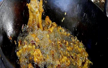 उज्जैन: पारिवारिक विवाद में सास ने बहू पर फेंकी गर्म सब्जी, हालत गंभीर