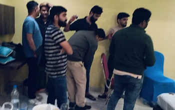 आबकारी और पुलिस की कार्रवाई: हैवेन्स पार्क के मालिक और मैनेजर समेत 10 जुआरी गिरफ्तार