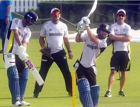 क्या टीम इंडिया के लिए दो अलग-अलग कोच होने चाहिए? जानिए विशेषज्ञों की राय