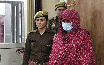 पत्नी ने प्रेमी संग मिलकर की पति की हत्या, फिर पुलिस में दी झूठी शिकायत