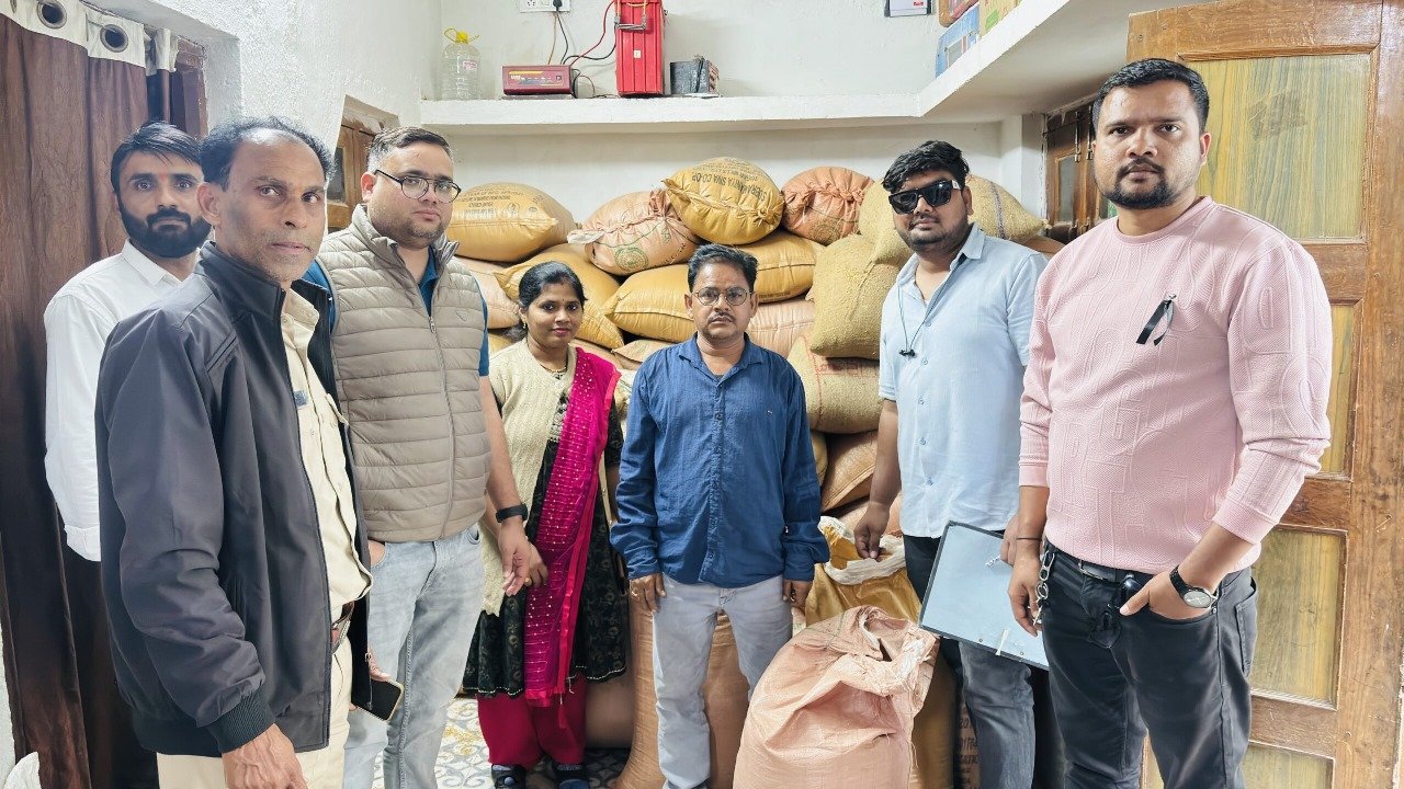 CG: धान के अवैध संग्रहण पर कड़ी कार्रवाई, 93 क्विंटल धान जब्त