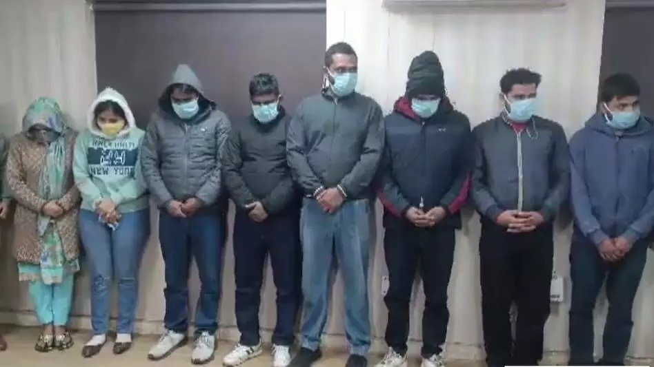 नोएडा: करोड़ों की चोरी का मास्टरमाइंड कस्टोडियन निकला, फर्जी इन्वेस्टमेंट गिरोह का पर्दाफाश