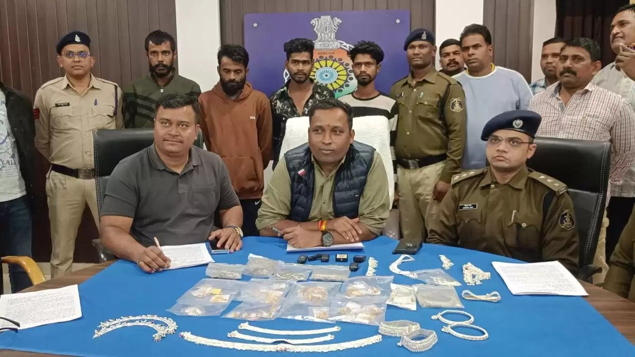 Breaking News: शातिर चोर गिरोह का खुलासा, पुलिस ने पकड़े चार आरोपी