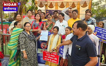 छत्तीसगढ़ में शराब बंदी की मांग तेज, महिला संघ का जोरदार प्रदर्शन