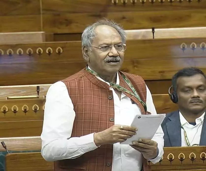 सांसद बृजमोहन अग्रवाल ने संसद में उठाया घरेलू निवेशकों की सुरक्षा का मुद्दा