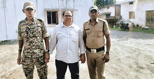 जशपुर ब्रेकिंग: 8 साल से फरार बैंक मैनेजर महाराष्ट्र से गिरफ्तार, फर्जीवाड़े में थी संलिप्तता