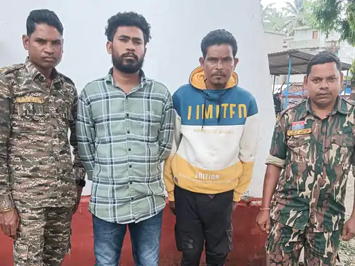 दंतेवाड़ा में 18 लाख का सरकारी घोटाला: सरपंच और सचिव गिरफ्तार, विकास के पैसों पर डाली डाका