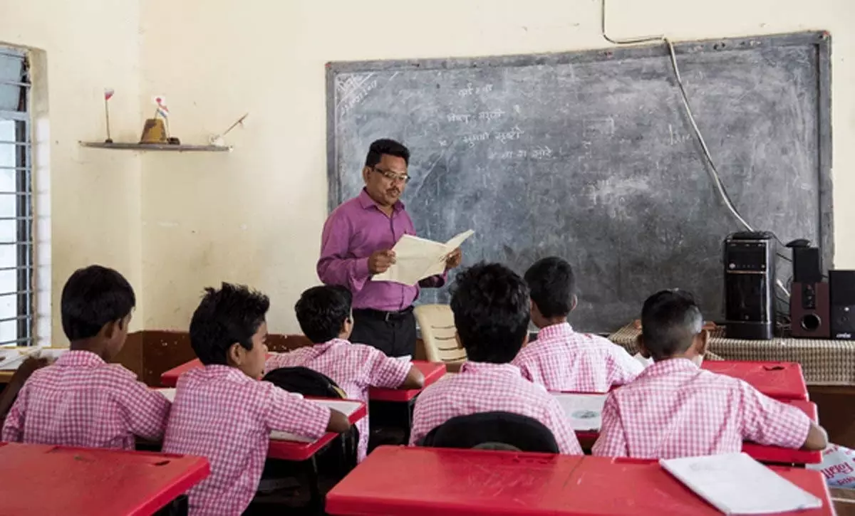 कोरबा शिक्षा विभाग में बड़ा सवाल: कलेक्टर के आदेश को धता बताकर शिक्षक का अटैचमेंट, जानिए पूरा मामला