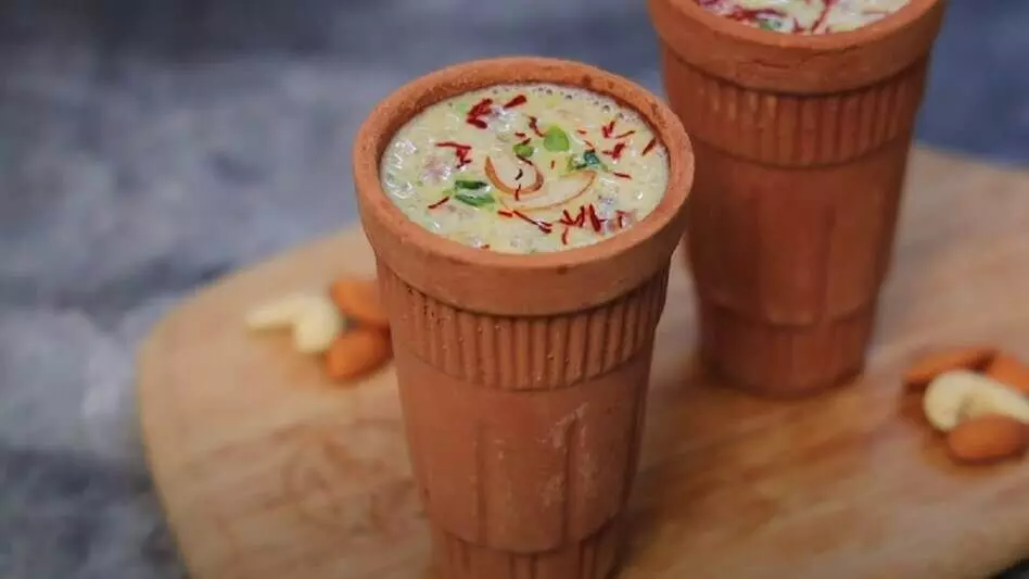 दिन भर रहना है एनर्जेटिक? सुबह नाश्ते में पिएं ये 'सुपर ड्रिंक', 5 मिनट में बनता है ड्राई फ्रूट्स मिल्कशेक