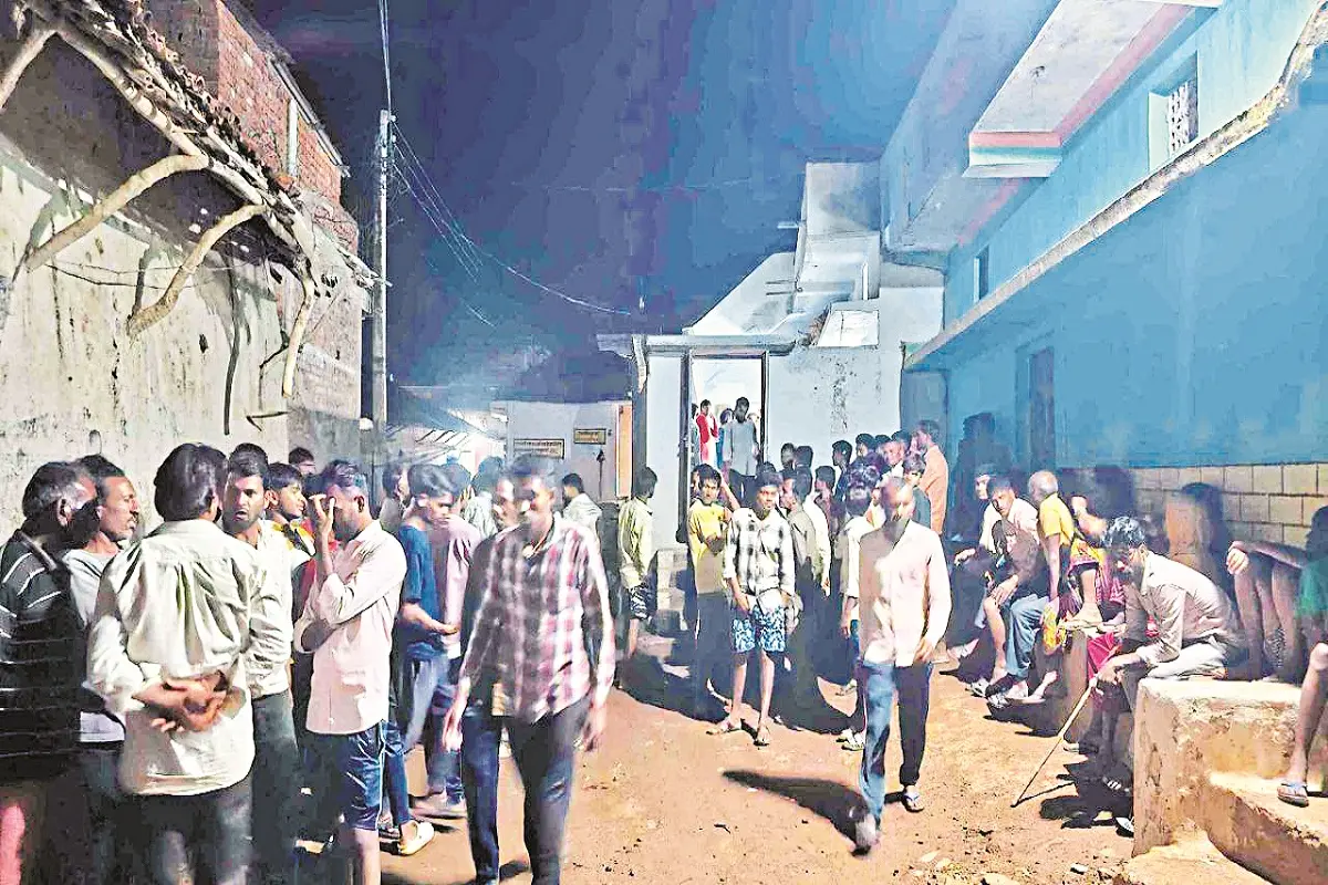 खैरबना हत्याकांड: स्कूल से लौटे बच्चों के सामने था मां का लहूलुहान शव, दरवाजा तोड़ते ही कांप उठी रूह