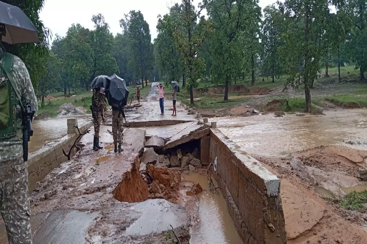 मानपुर में भ्रष्टाचार का पुल फिर ढहा: 2 साल में तीसरी बार टूटा, ITBP कैंप समेत कई गांवों का संपर्क कटा