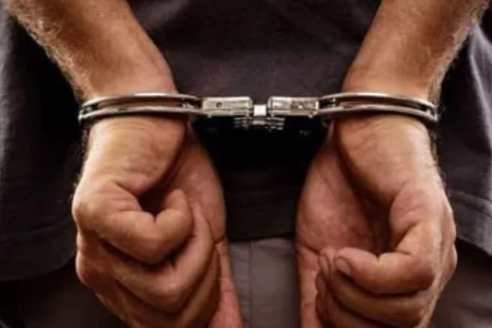 रायगढ़ में धोखाधड़ी का अनोखा मामला: पड़ोसी के ट्रेलर नंबर पर चला रहा था अपनी गाड़ी, ऐसे हुआ फर्जीवाड़े का खुलासा