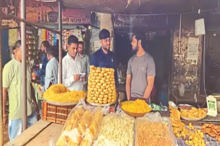 त्योहारी सीजन में सेहत से खिलवाड़! प्रशासन का बड़ा एक्शन, मिलावटी मिठाइयों और अमानक खाद्य पदार्थों पर छापेमारी