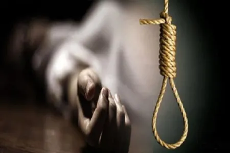 पुलिस आरक्षक ने फांसी लगाकर दी जान: हाल ही में हुआ था तबादला, जांच में जुटी पुलिस