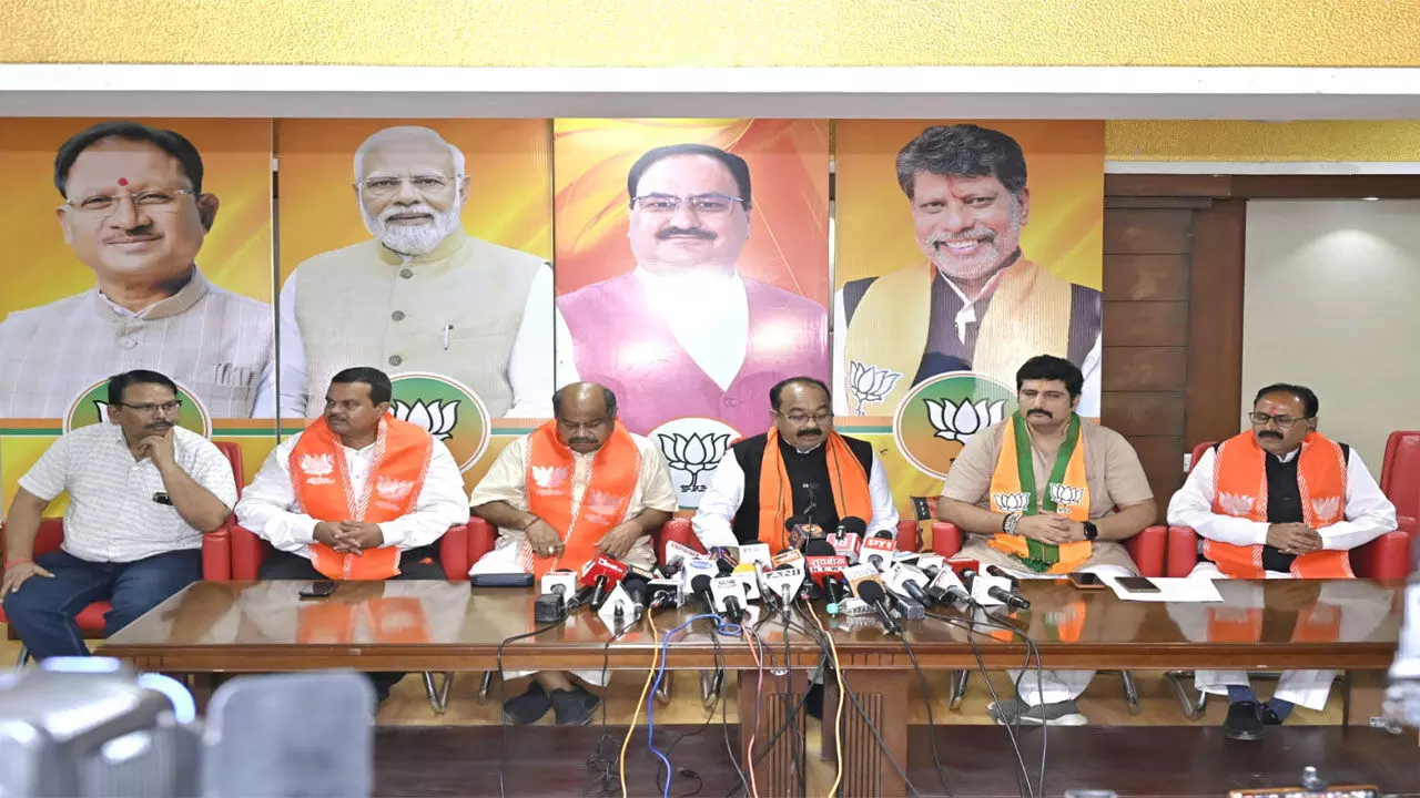 कांग्रेस की 'आर्थिक नाकेबंदी' सुपर फ्लॉप, अरुण साव का हमला- "पुत्र मोह में धृतराष्ट्र बन गए हैं भूपेश बघेल"