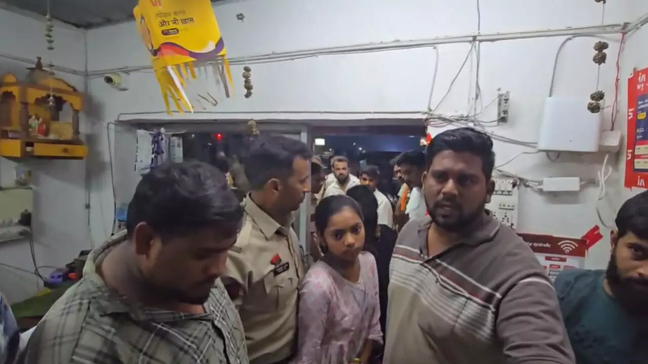 बिलासपुर में खाकी पर लगा दाग: पुलिसकर्मी पर घरेलू काम के बहाने नाबालिगों से मारपीट का आरोप, ह्यूमन ट्रैफिकिंग के एंगल से जांच शुरू