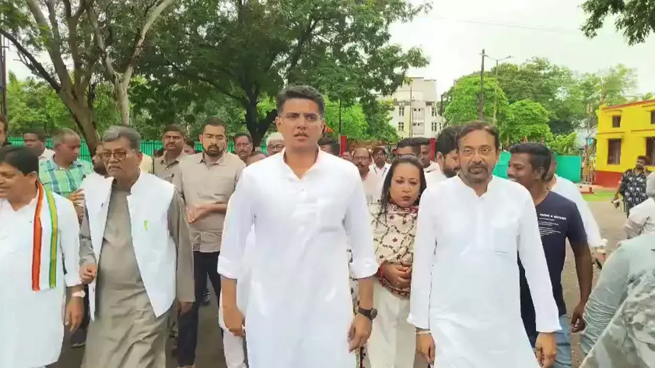 सचिन पायलट की जेल में चैतन्य बघेल और कवासी लखमा से मुलाकात, बाहर आकर बोले- "विपक्ष को दबा रही है सरकार"