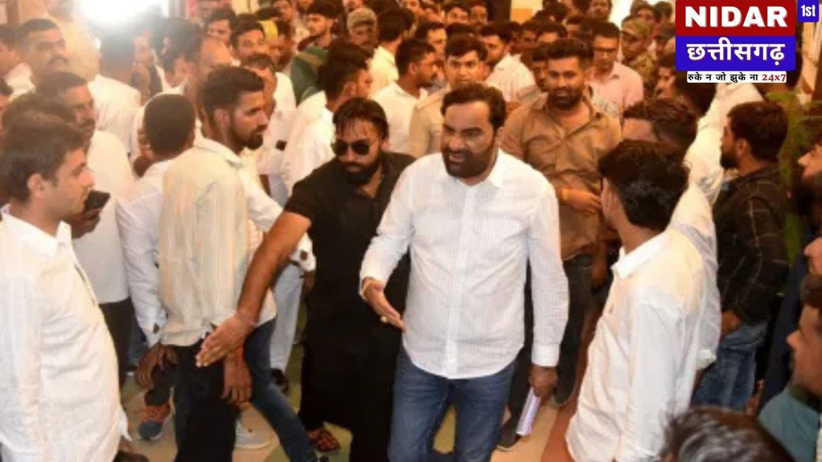 'वोट चोरी' के मुद्दे पर CM भजनलाल पर बरसे हनुमान बेनीवाल, SI भर्ती रद्द नहीं होने पर दी जयपुर घेराव की चेतावनी