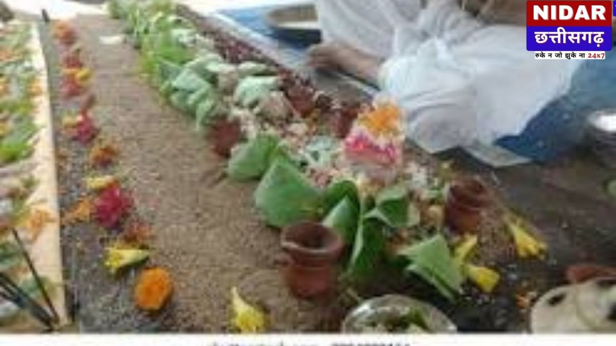 Pitru Paksha 2025: पहले ही दिन लगेगा साल का आखिरी चंद्र ग्रहण, नोट कर लें श्राद्ध की सभी तारीखें और नियम