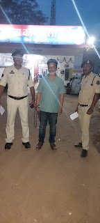 दुर्ग में सट्टा किंग गिरफ्तार, हजारों की नगदी और सट्टा पट्टी बरामद