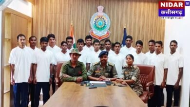 नारायणपुर में नक्सलियों का 'घर वापसी' अभियान: 16 ने छोड़ा आतंक का दामन, उजागर हुई महिला नक्सलियों के शोषण की कड़वी सच्चाई