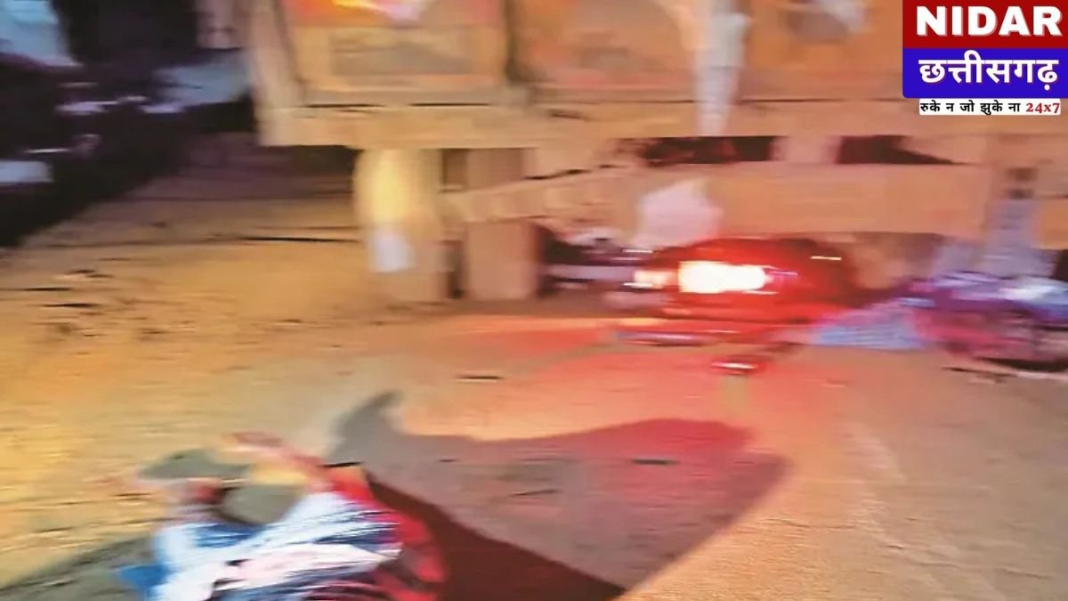 आमदई माइंस से लौह अयस्क लेकर निकला ट्रक बना मौत का वाहन: तेज रफ्तार की चपेट में तीन युवक, दो की मौके पर दर्दनाक मौत