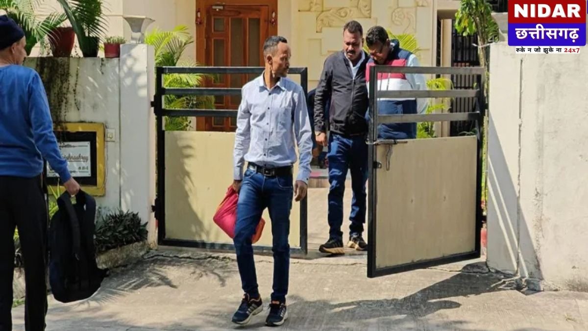 EOW-ACB Raid: छत्तीसगढ़ में भ्रष्टाचार पर बड़ा प्रहार, रायपुर से लेकर बिलासपुर तक 20 ठिकानों पर EOW और ACB की रेड