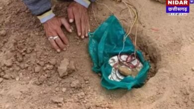 Headline: Chhattisgarh Naxalite Encounter: बीजापुर के जंगलों में गूंजी गोलियां, 2 नक्सली ढेर; 30KG के खौफनाक IED बरामद कर टली बड़ी साजिश
