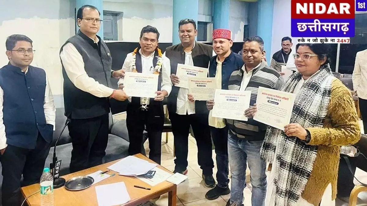 रायपुर प्रेस क्लब चुनाव 2026: 'संगवारी पैनल' की ऐतिहासिक जीत, मोहन तिवारी बने नए अध्यक्ष