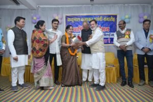 Chandranahu Kurmi Samaj Bhilai News: धूमधाम से मनाया गया 45वां वार्षिक अधिवेशन और चंदूलाल चंद्राकर जयंती समारोह