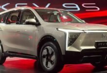 Best 7-Seater Electric Cars in India: बड़ी फैमिली के लिए टॉप 5 प्रीमियम और दमदार इलेक्ट्रिक गाड़ियां