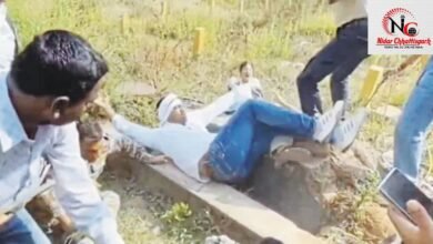 Dhamtari: Congress Protest के दौरान भारी हंगामा! MGNREGA और धान खरीदी को लेकर कलेक्ट्रेट का घेराव, पुलिस से हुई तीखी झड़प