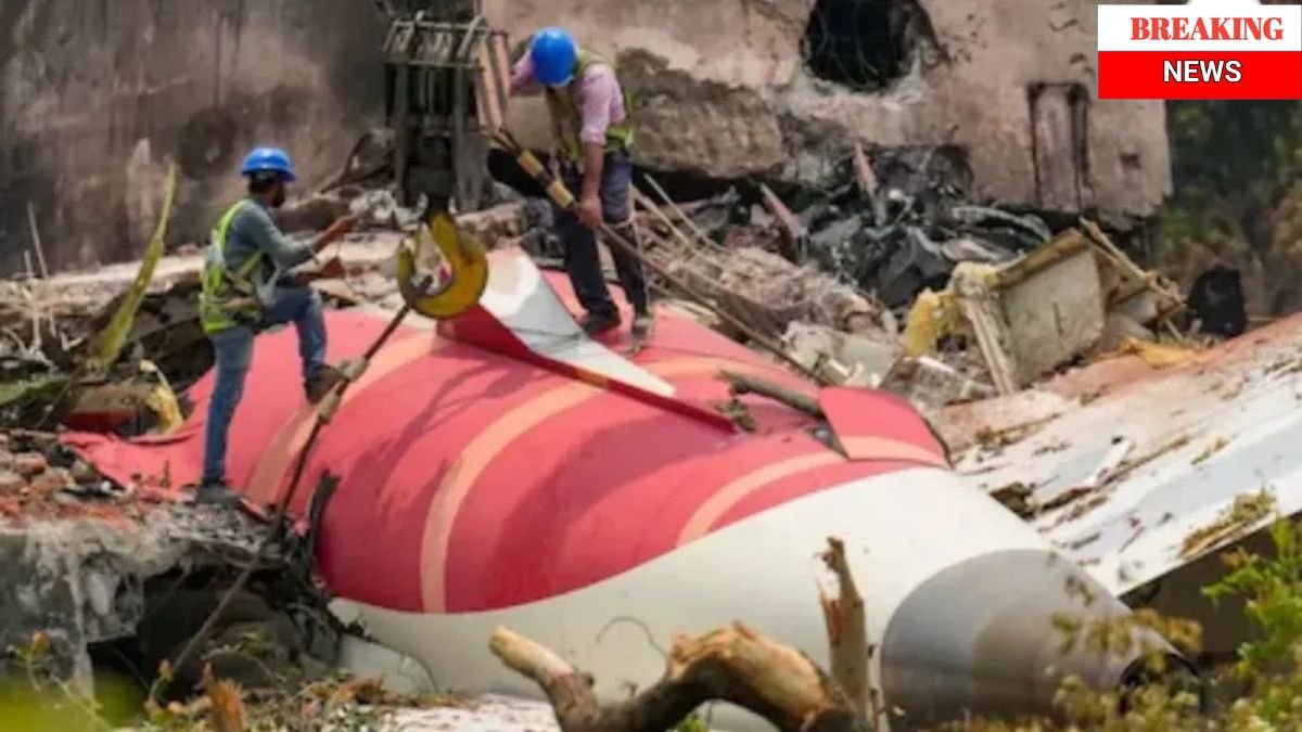 Ahmedabad Plane Crash Update: Air India का ₹10-20 लाख में केस सेटल करने का ऑफर? परिवारों ने जताई नाराजगी!