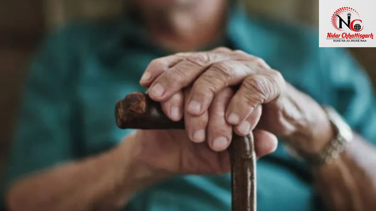 Chhattisgarh Crime: बलौदाबाजार में मानवता शर्मसार! बीमार बुजुर्ग महिला से दुष्कर्म, Police ने 2 घंटे में आरोपियों को पहुंचाया सलाखों के पीछे