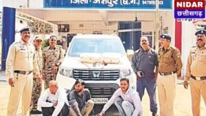होली से पहले जशपुर पुलिस की बड़ी सर्जिकल स्ट्राइक: बोलेरो के गुप्त चेंबर से 18 किलो गांजा बरामद, कुल 5 अंतरराज्यीय तस्कर गिरफ्तार