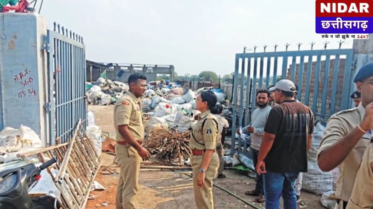 Rajnandgaon Police Raid: कबाड़ियों के ठिकानों पर पुलिस का का 'Surgical Strike', 32 लाख का माल जब्त; मचा हड़कंप!