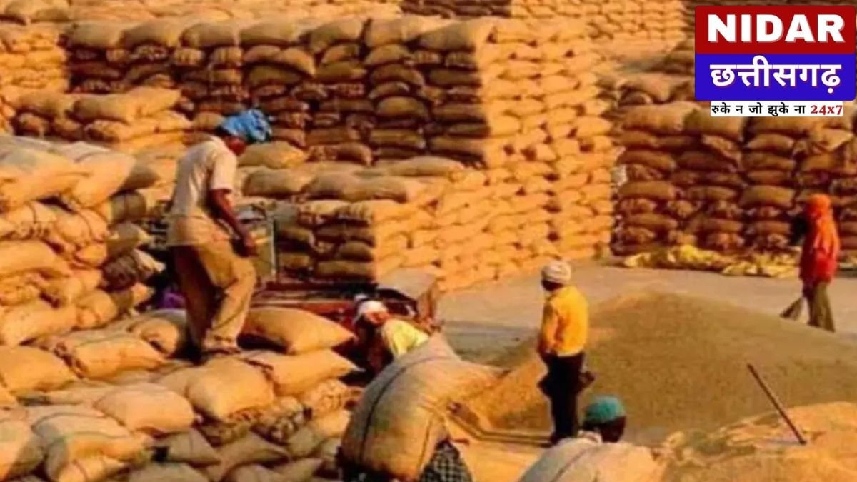 रायपुर में धान खरीदी केंद्रों पर बड़ी लापरवाही: खौना केंद्र में मिला भारी 'शॉर्टेज', प्रबंधक के खिलाफ एक्शन की तैयारी