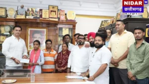 मेधावी पिता-हीन छात्रा को मिली ₹20,000 की शिक्षा सहायता, सपना है डॉक्टर बनकर समाज सेवा करना