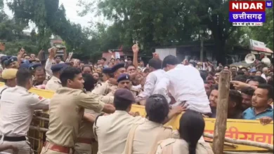 नाबालिग की आत्महत्या मामले में सर्व आदिवासी समाज का प्रदर्शन, आरोपियों की गिरफ्तारी की मांग