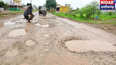 सुकुलदैहान-मुढ़िया मोहारा सड़क बदहाल, नवरात्र में पदयात्रियों की चिंता