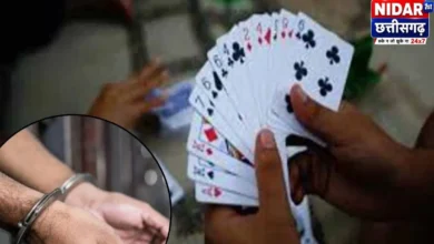 गुरेदा में जुआ खेलते 8 लोग पकड़े गए, 12,300 रुपये जब्त