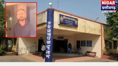 पति की जमानत का झांसा देकर महिला से पैसे लेने का आरोप, गिरफ्तार