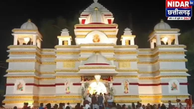 बलौदाबाजार में राम मंदिर की तर्ज पर सजा दुर्गा पंडाल, उमड़ रहे श्रद्धालु