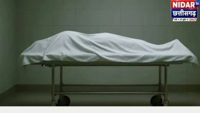 मोहरा पुल के पास ट्रैक्टर का टायर फटा, पेड़ से टकराने पर चालक की मौत