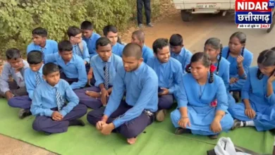 शिक्षकों की कमी पर दिव्यांग छात्र सड़क पर, आड़ावाल में प्रदर्शन